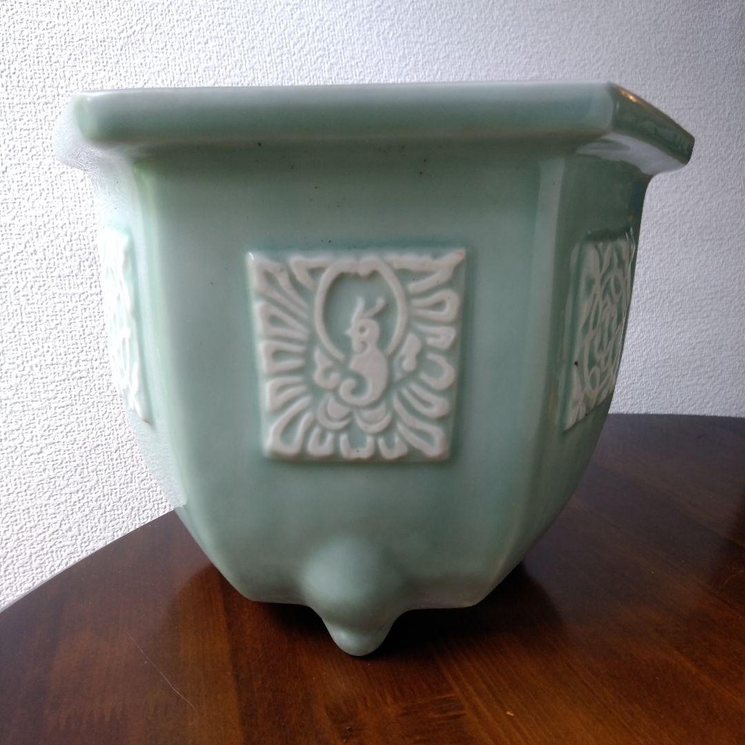 瀬戸　青磁貼付　植木鉢　骨董