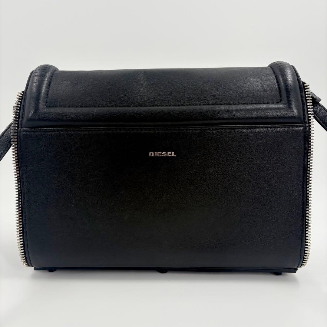 美品　DIESEL ディーゼル ショルダーバッグ レザー 黒 斜め掛け 834