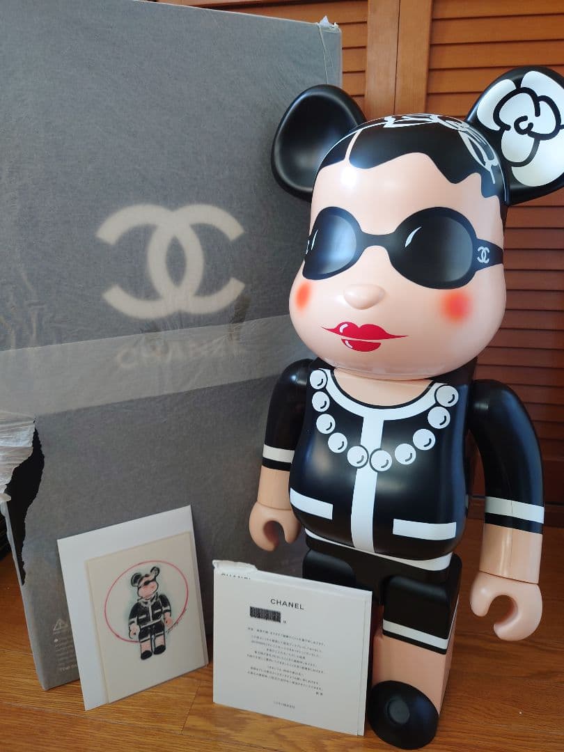 世界1高額！CHANEL×ベアブリック 1000％ 証明書 コレクター必見本物