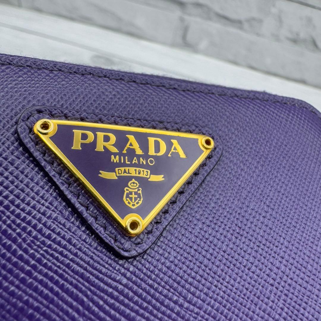 【極美品】PRADA　ケース　三角ロゴ　サフィアーノレザー　ネイビーブルー