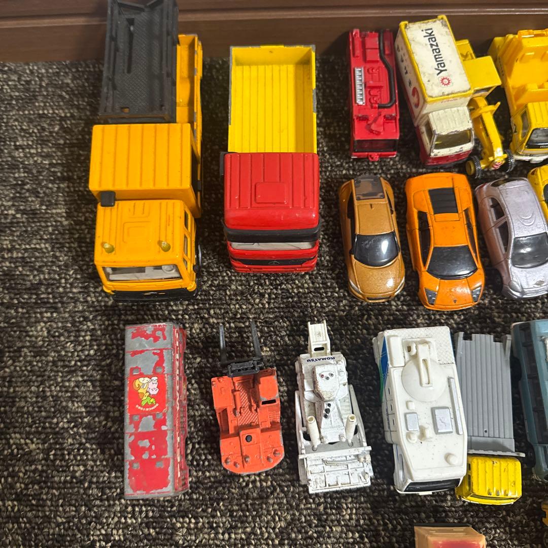 トミカとミックスカー