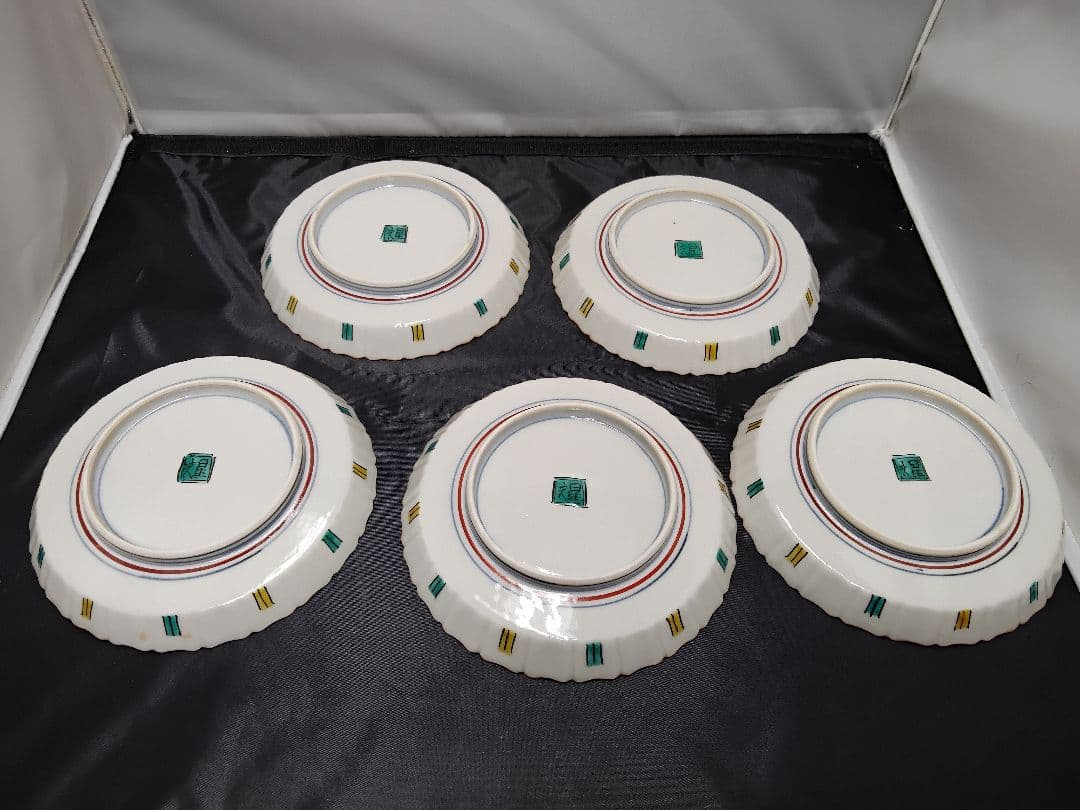 北出星光作　色絵金彩　競花文組皿　５客　共箱有　M１２７０