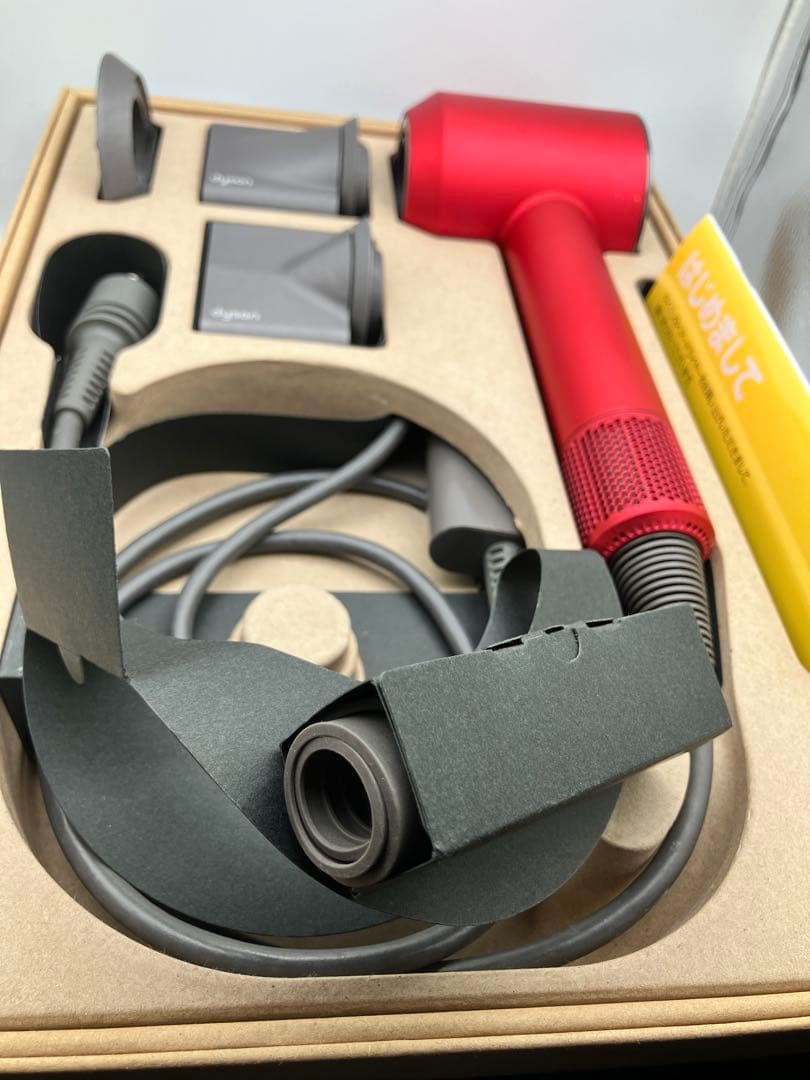 【本日20:00迄出品】dyson ダイソン ヘアドライヤー HD03