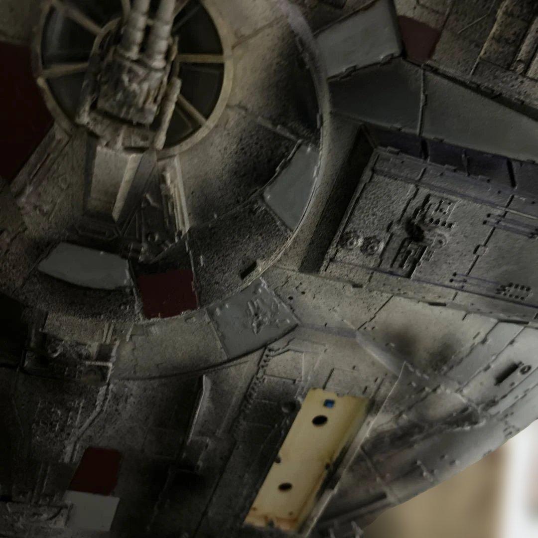 ミレニアム・ファルコン スケールモデル