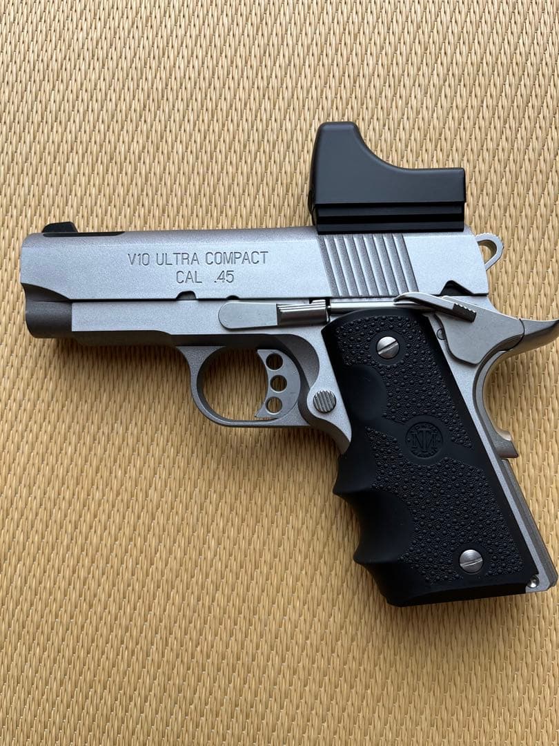 東京マルイV10ウルトラコンパクト