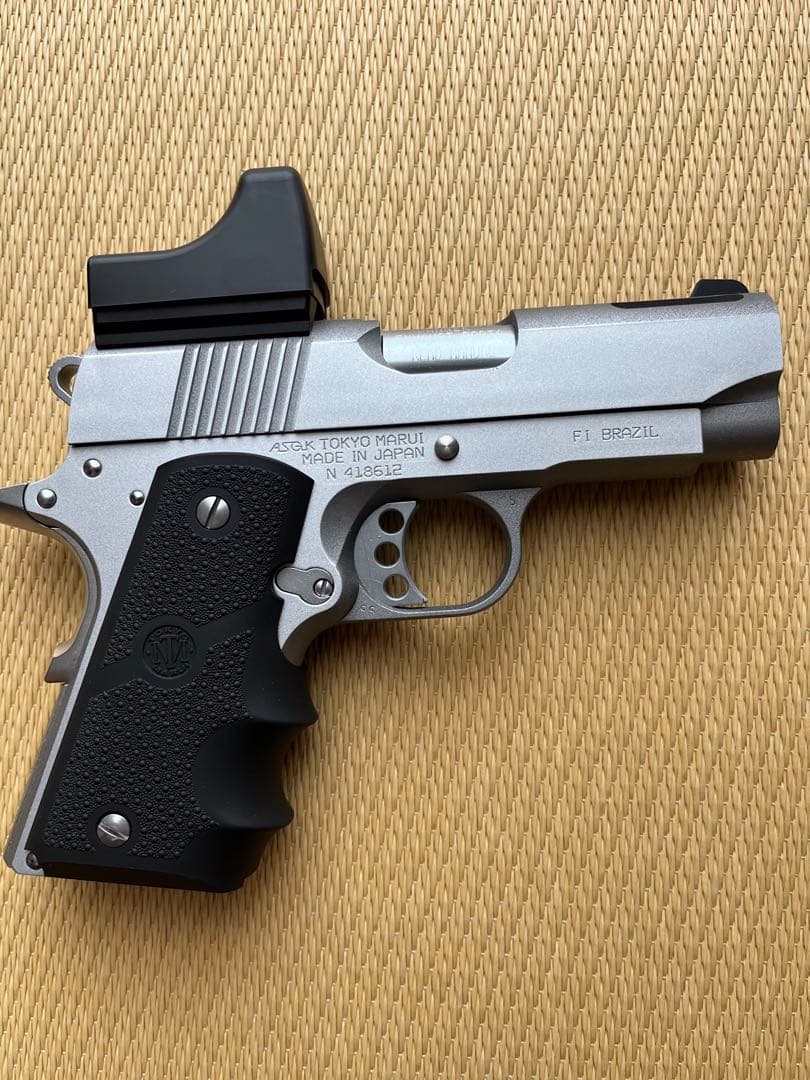 東京マルイV10ウルトラコンパクト