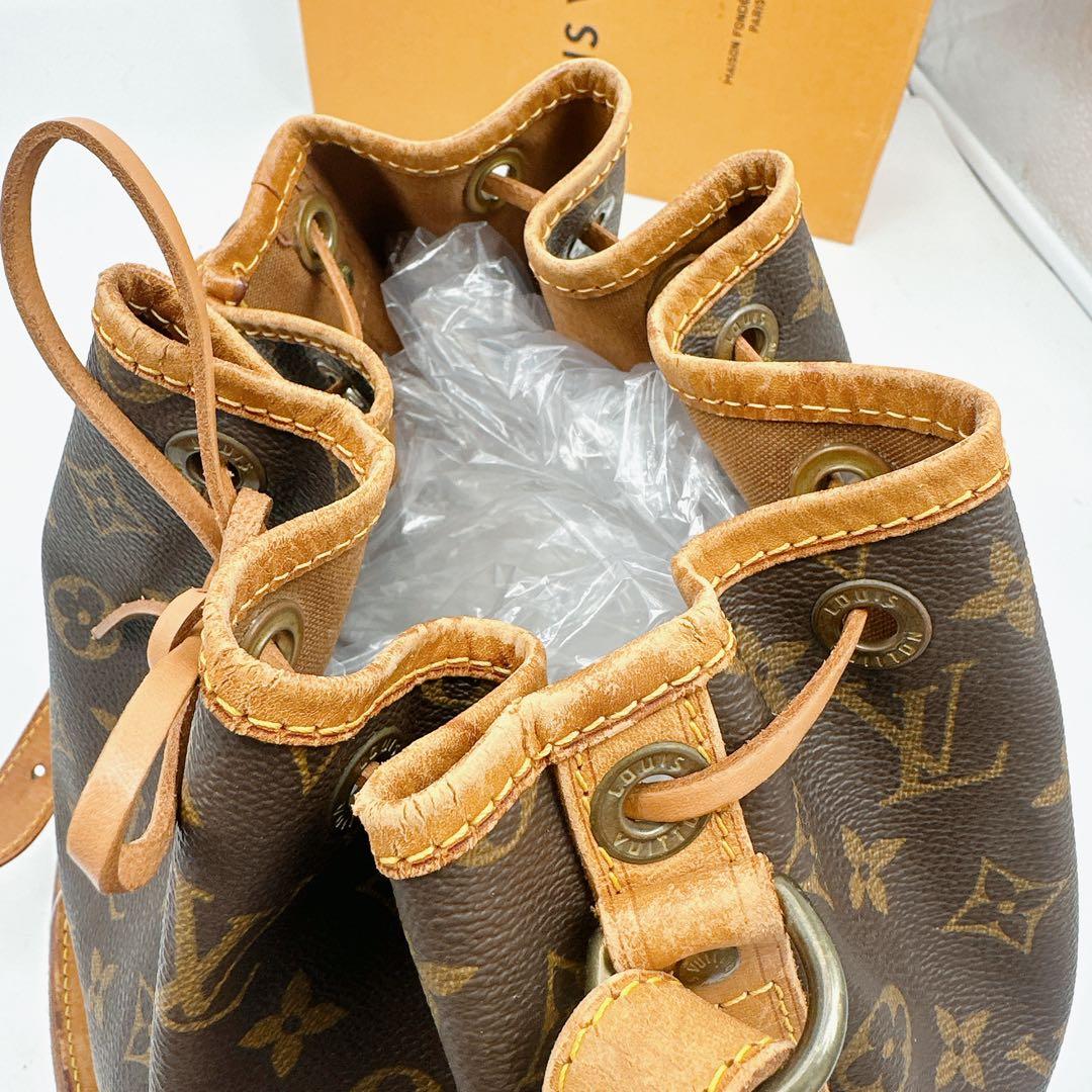 ルイヴィトン　モノグラム　プチノエ　巾着　ショルダーバッグ