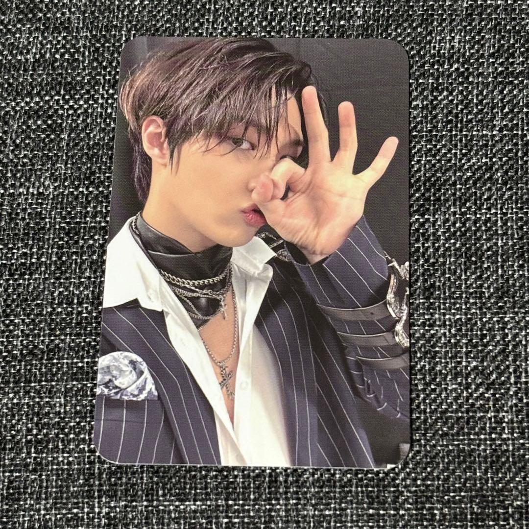 ATEEZ ヨーロッパ 限定 MD クロップド フーディ＆パンツセットMサイズ