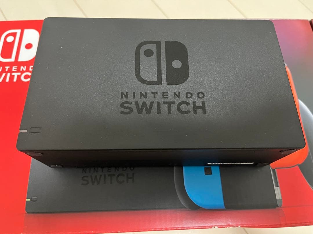 Nintendo Switch(バッテリー強化版) ネオンレッド／ネオンブルー