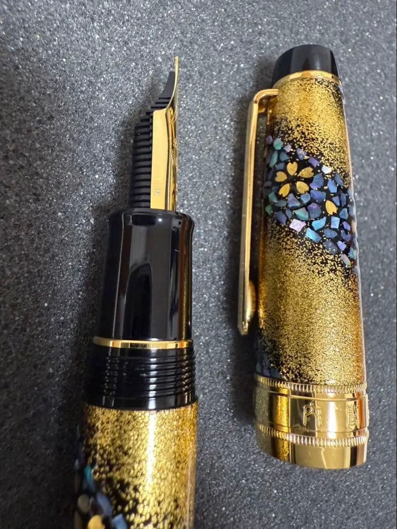 贈・内閣総理大臣 セーラー万年筆 プロギア KOPモデル 螺鈿蒔絵 桜流れ