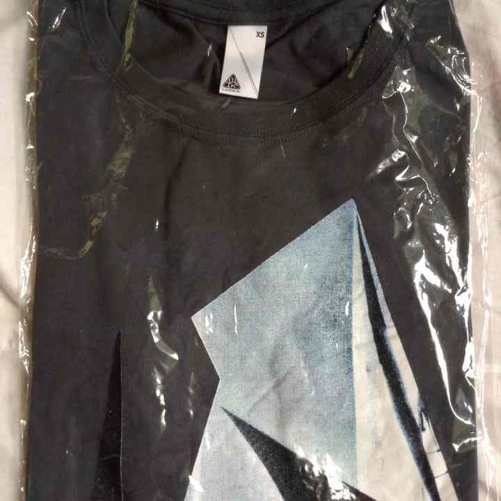 RADWIMPS ライブTシャツ RADWIMPS 特別展 ポップアップ ジャケットT