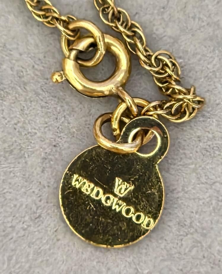 WEDGWOODウエッジウッド K9 375刻印 カメオブローチ 41388 - メルカリ