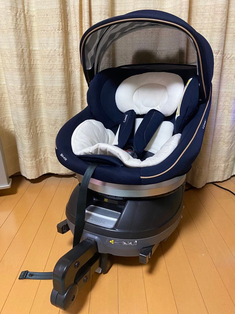 極美品 Combi クルムーヴ スマート ISOFIX JG-600