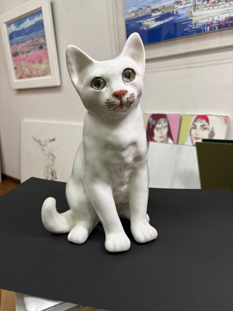 ケンジントン猫の置物 Jenny Winstanley. 作品世界に200個のみ
