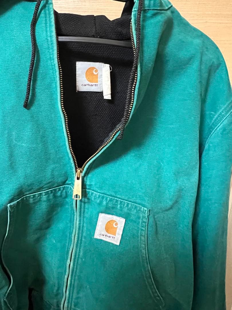 Carhartt フード付きジャケット 緑
