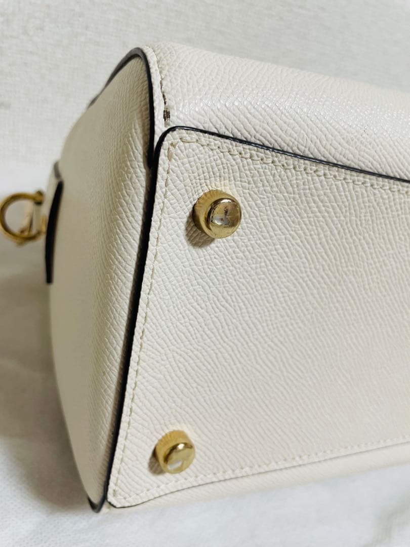 R*T様 ❤️COACH ❤️ コーチホワイトレザー ショルダーバッグ