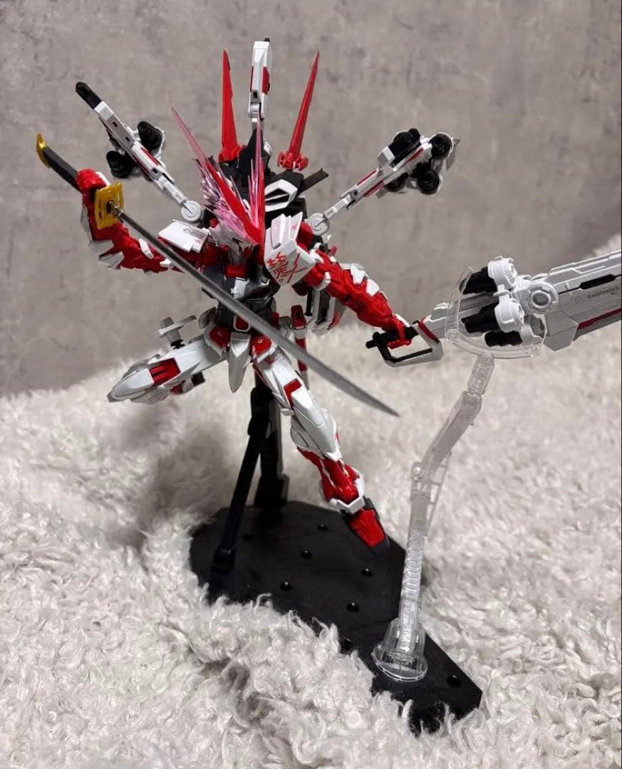 ＭＧ 1/100 ガンダムアストレイ レッドドラゴン