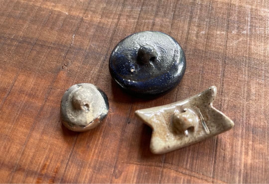 3個セット◇ ルーシーリー 陶製ボタン 国立工芸館 ビミニボタン - メルカリ