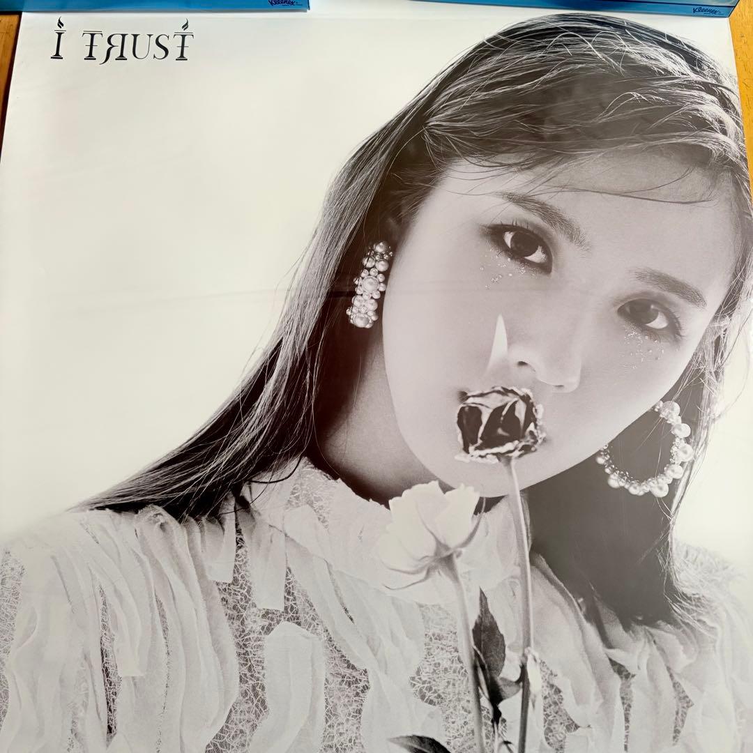 (G)I-DLE ミヨン 直筆サイン入りポスター