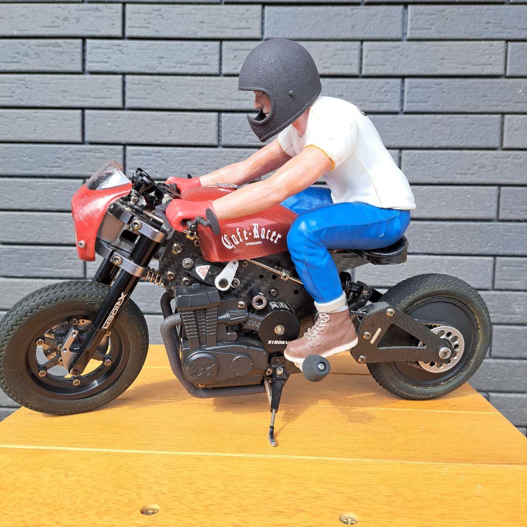 カフェレーサー 1/8スケール フィギュア付き カフェレーサー 1/8スケール フィギュア付き カフェレーサー 1/8