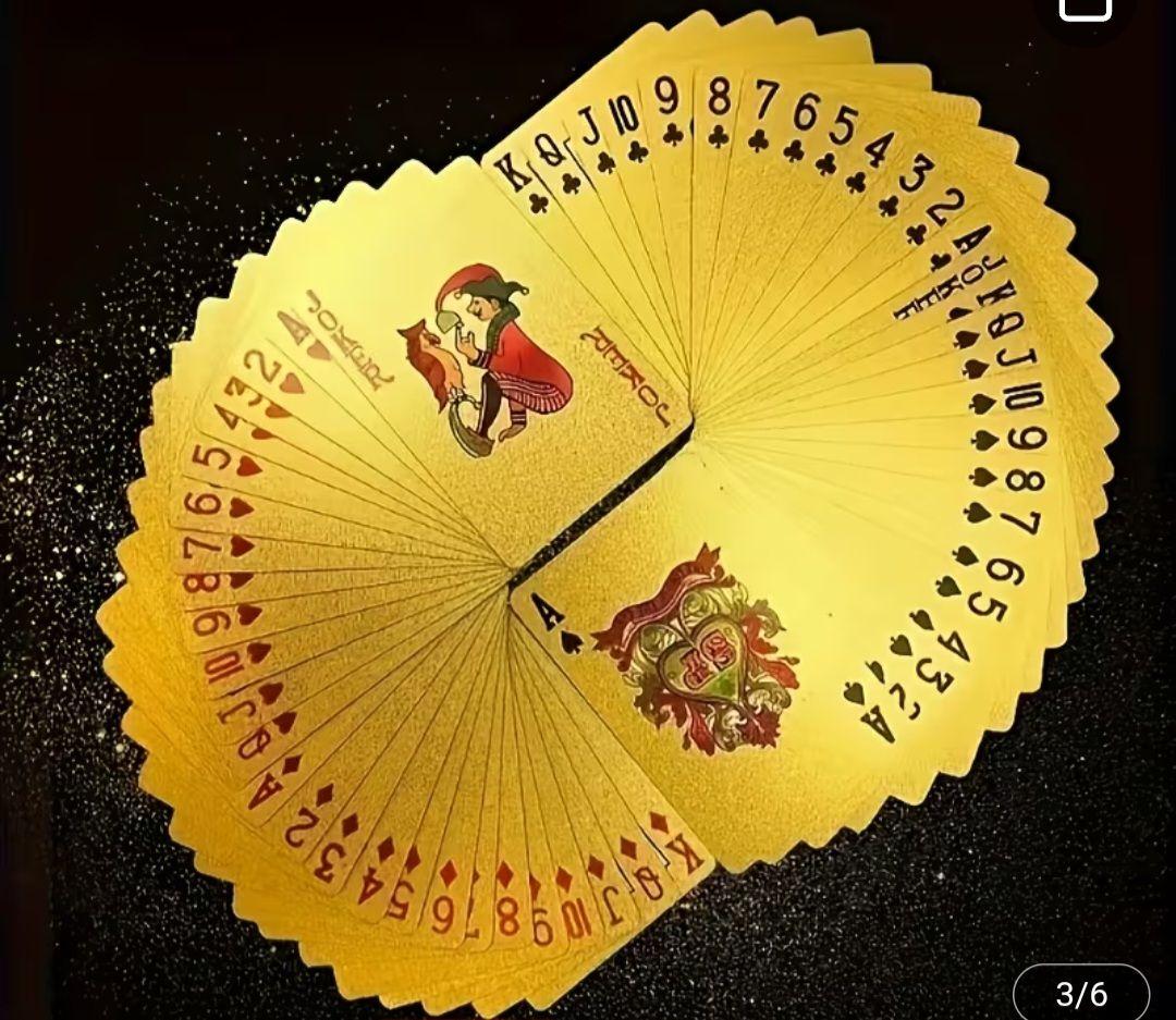 金色トランプ - メルカリ