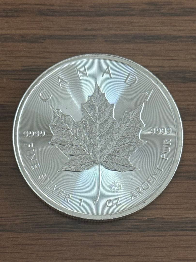 【純銀1oz】カナダ メイプルリーフ 9999 31.1g カプセル付