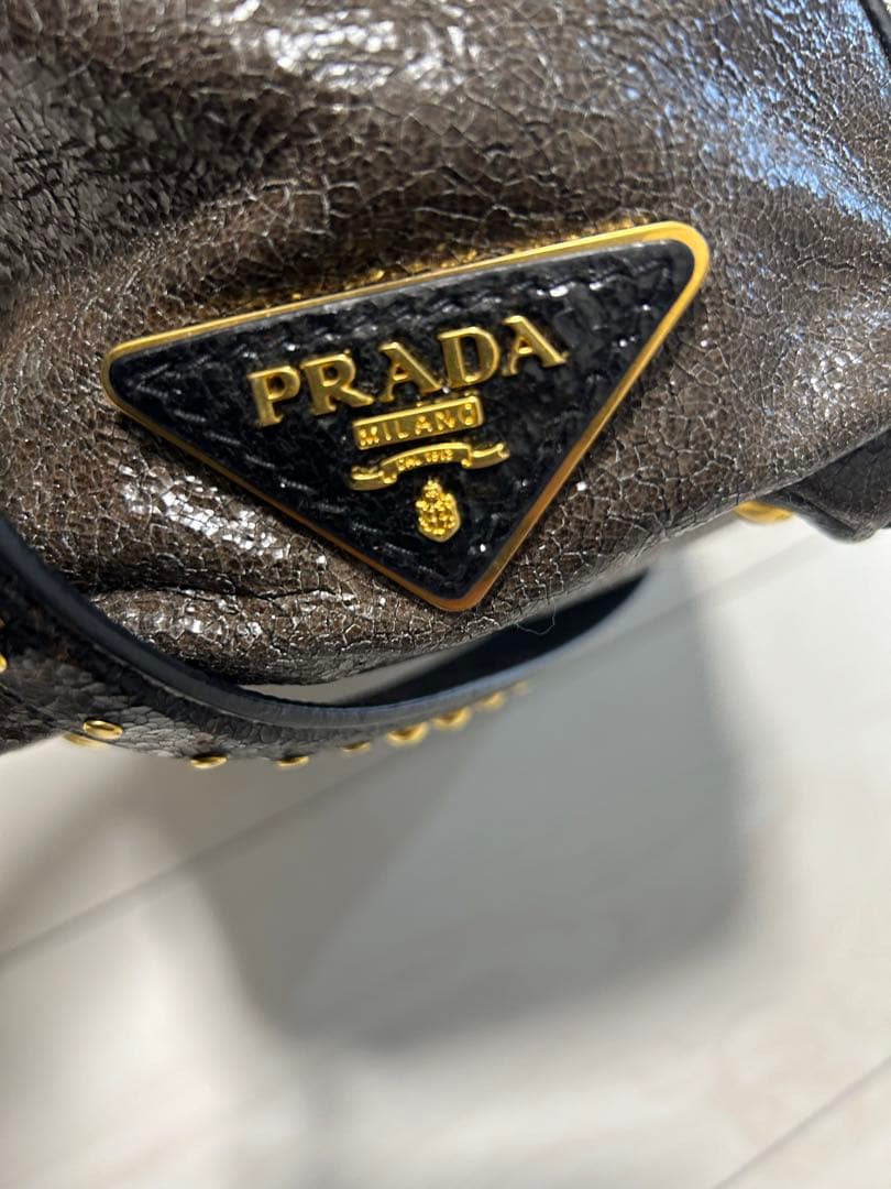 Hana⭐︎様　PRADA ダークブラウン ハンドバッグ スタッズ付