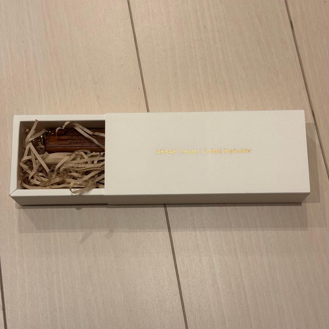 AKB48 劇場 ステージ床材 床材キーホルダー