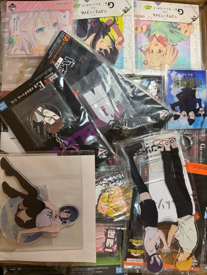 ノンジャンル① 大量まとめ売り アニメ 漫画 120サイズ 1000点以上