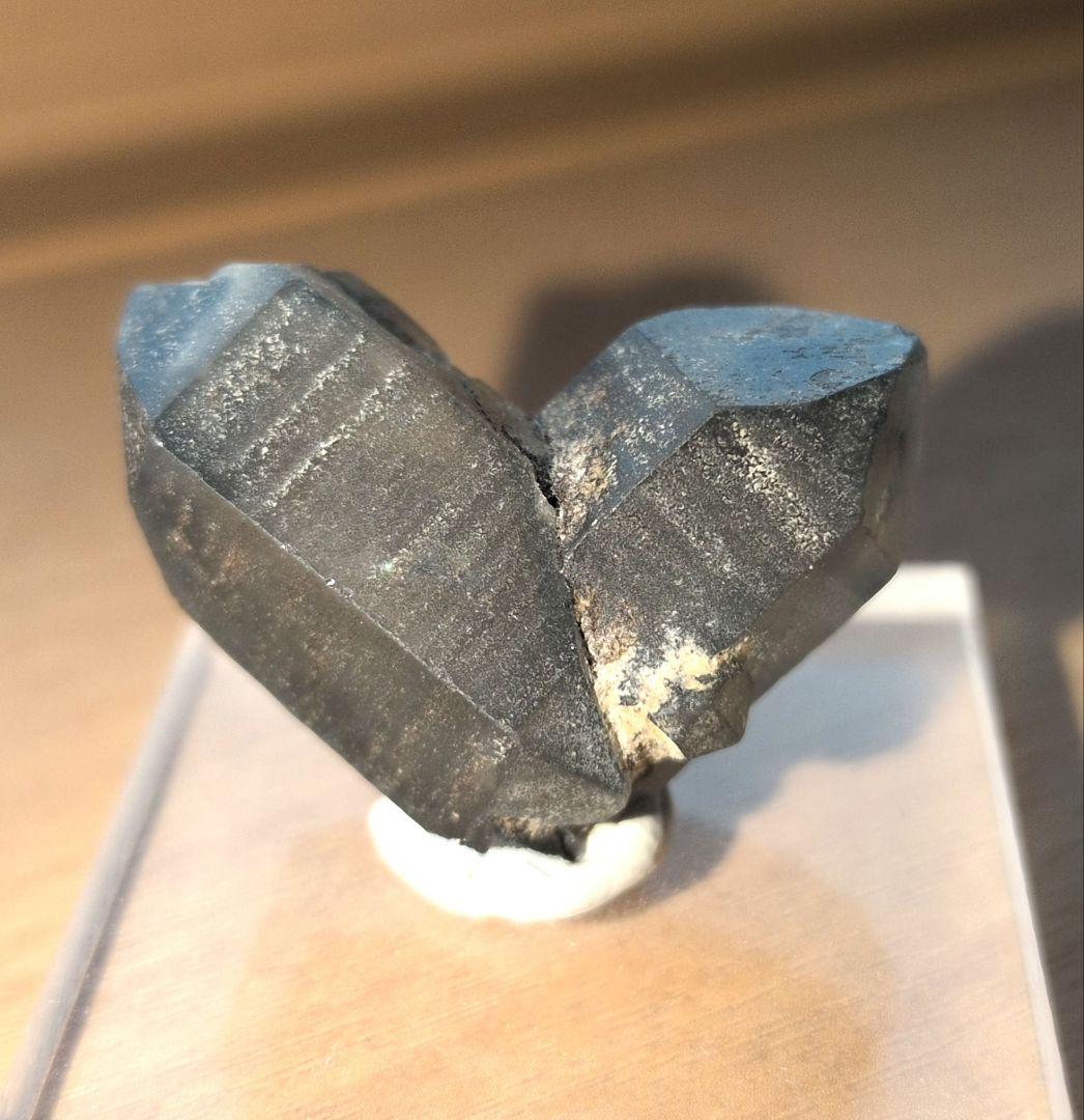 天然ブルークォーツ（青水晶） 希少鉱物標本 - メルカリ