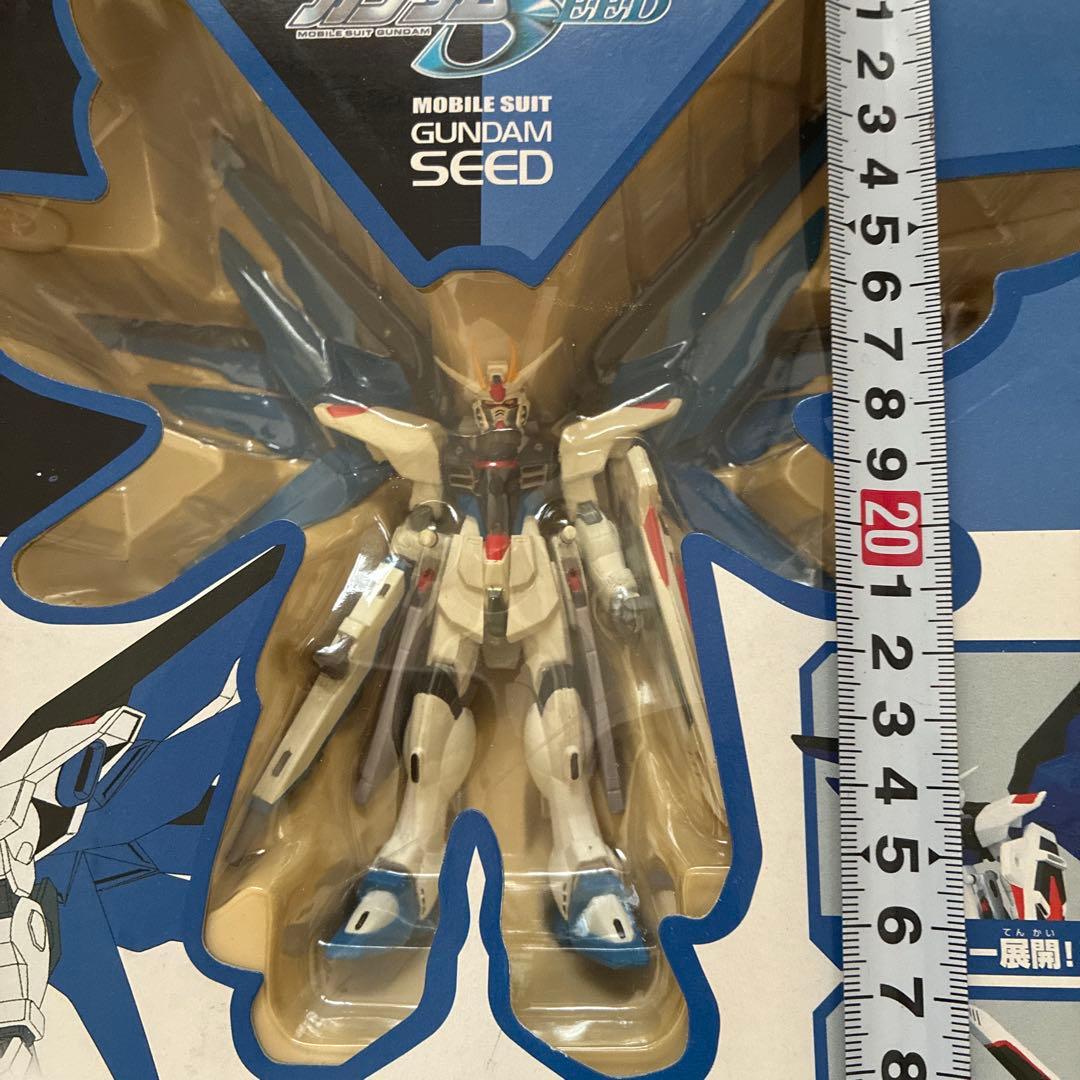 ね*ン様 フリーダムガンダム ディスプレイモデル　未開封　豪華おまけ付