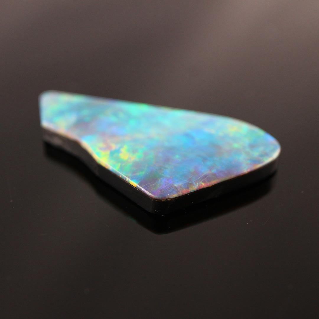 ダブレットオパール　ルース　9.60ct