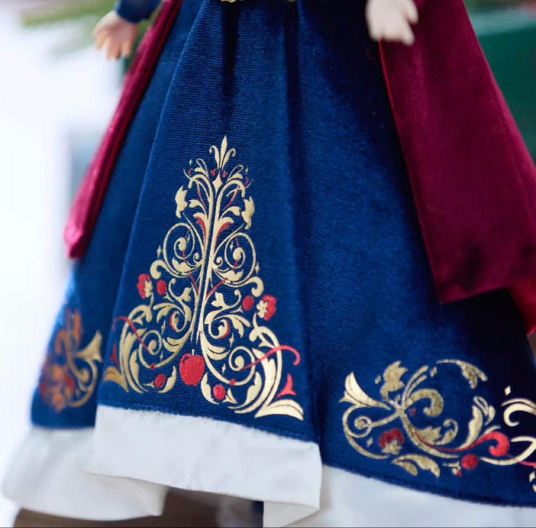 白雪姫 スノーホワイト 2025 ホリデースペシャルエディションドール