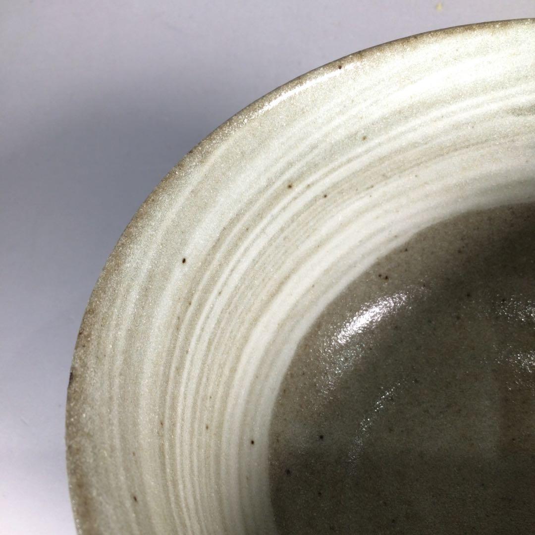 Ｐ６　茶碗　『茜窯　岡田華渓造』『金彩鉄泉絵』『刷毛目茶碗』　共箱　茶道具