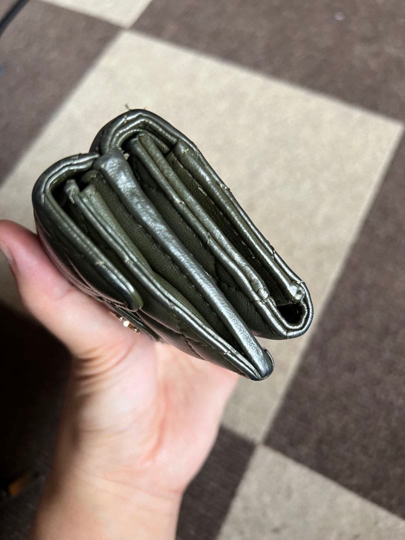 CHANEL マトラッセ　財布　ミニ　カーキ　グリーン