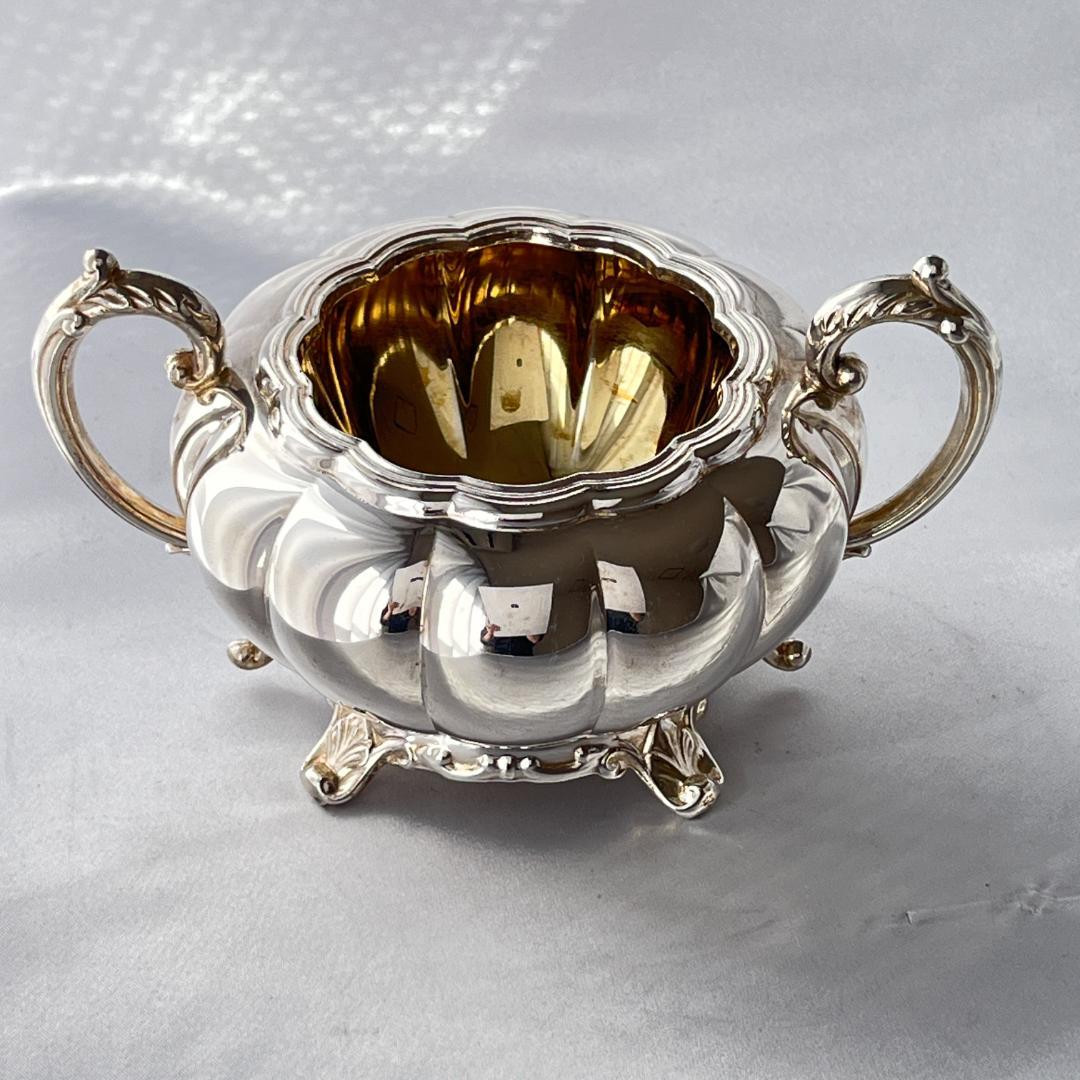 【Oneida】 メロンフォルムのティーサービス 4点