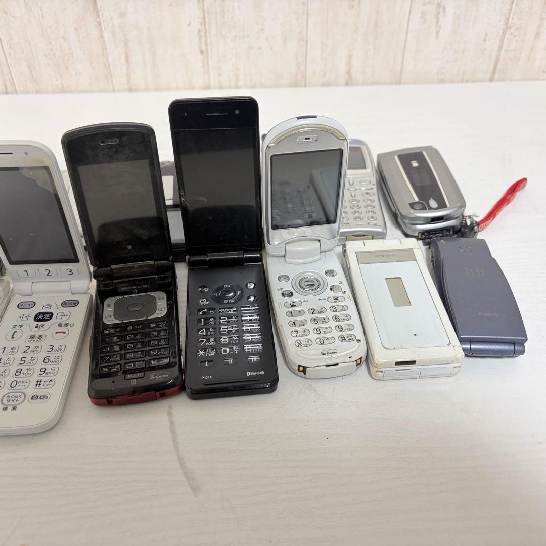 ガラケー 18台まとめ売り ジャンク - メルカリ