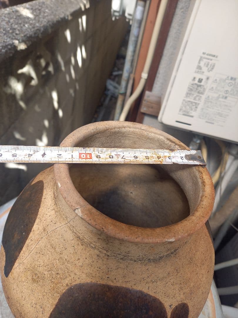 高さは、30cm陶器
