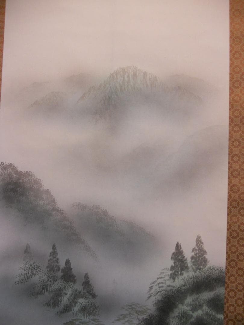 掛け軸 香峯 彩色山水 絹本 希少 軸装 茶道具 掛軸 美品 です。