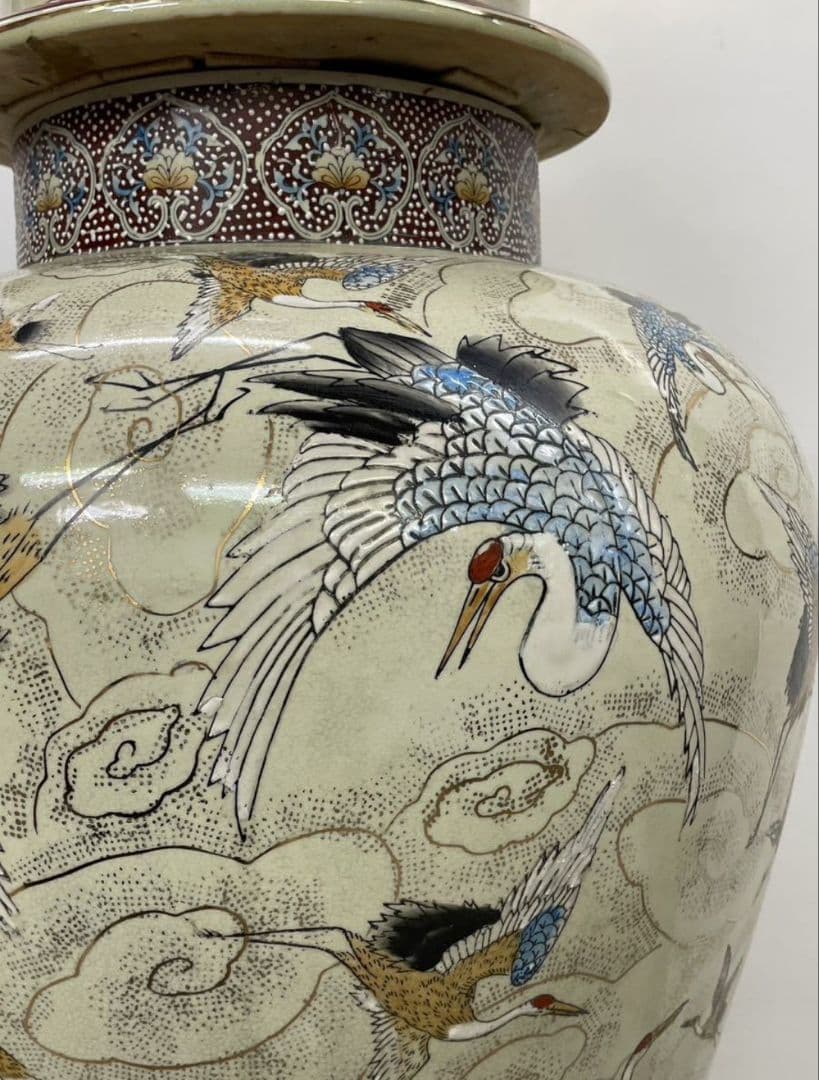 沈香壺 約130cm 薩摩焼 大壷 特大 花瓶 葵紋 飾り壺 金襴手金彩 花鳥鶴