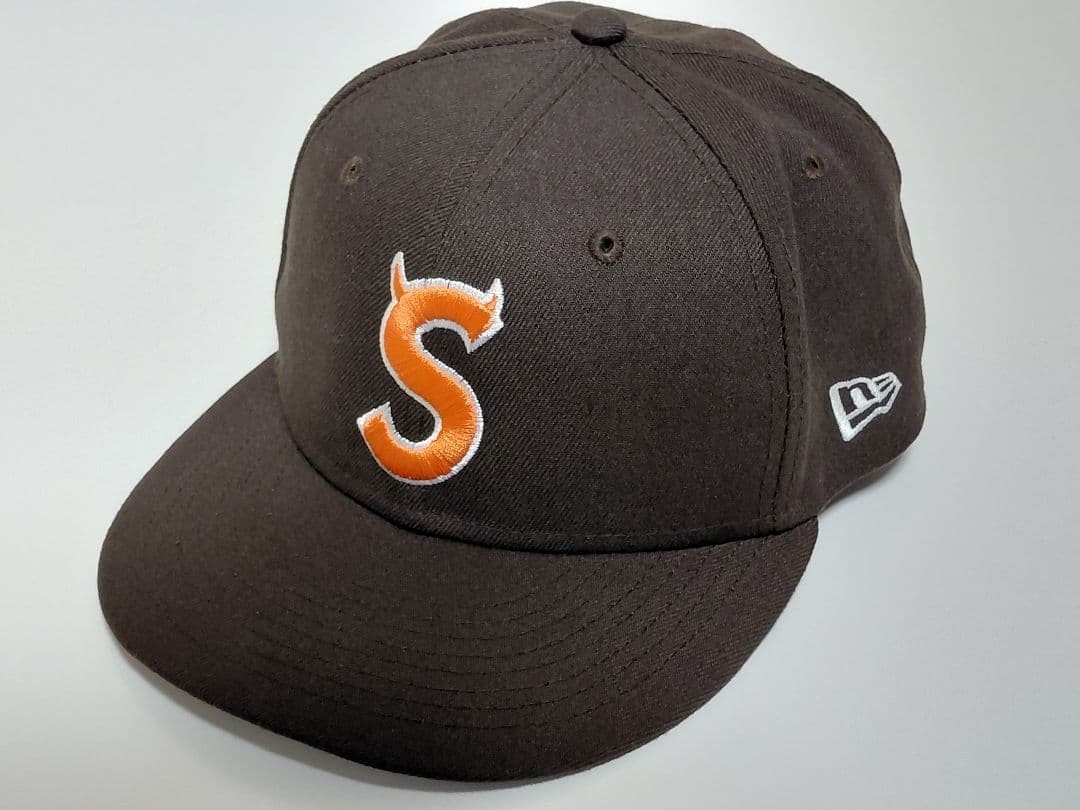 極美品】 Supreme ツノ S Logo New Era 