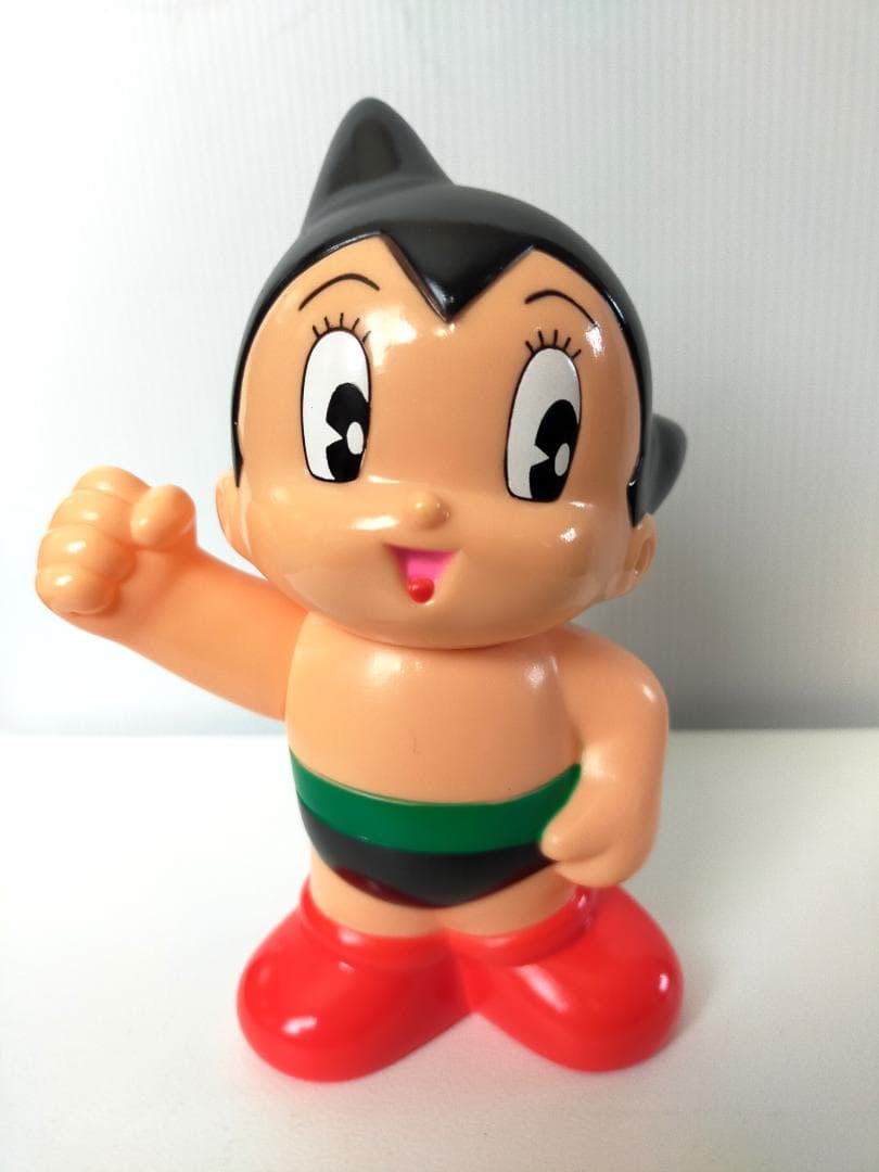 鉄腕アトム　ソフビ貯金箱　４個