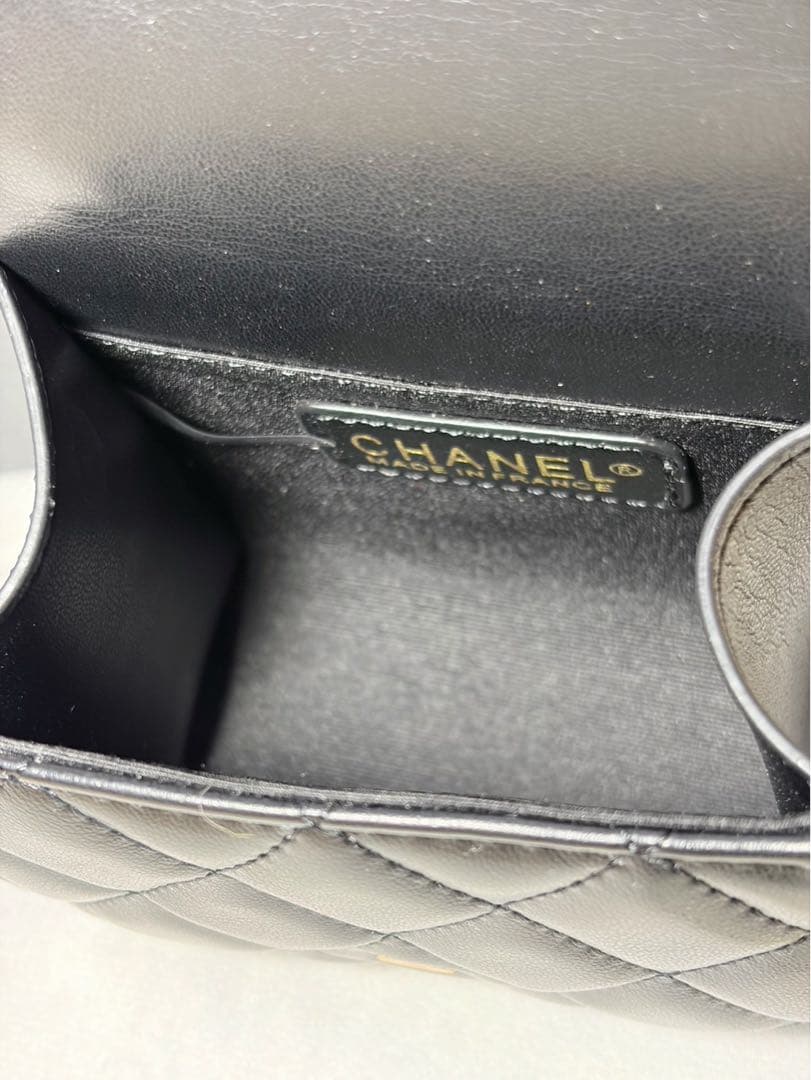 シャネル ブラック ミニバッグ チェーンショルダー　ノベルティ新品　初期汚れあり