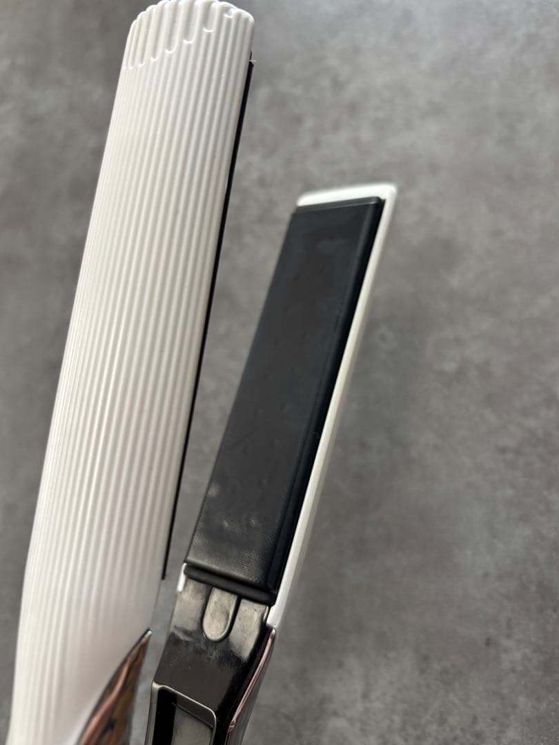 ⭐️箱不要¥500割引】MTG リファ ReFaストレートヘアアイロン① - メルカリ