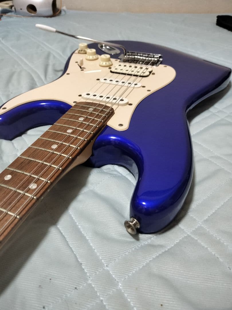 Squier スクワイヤー ストラトキャスター Affinity 青 ケース付