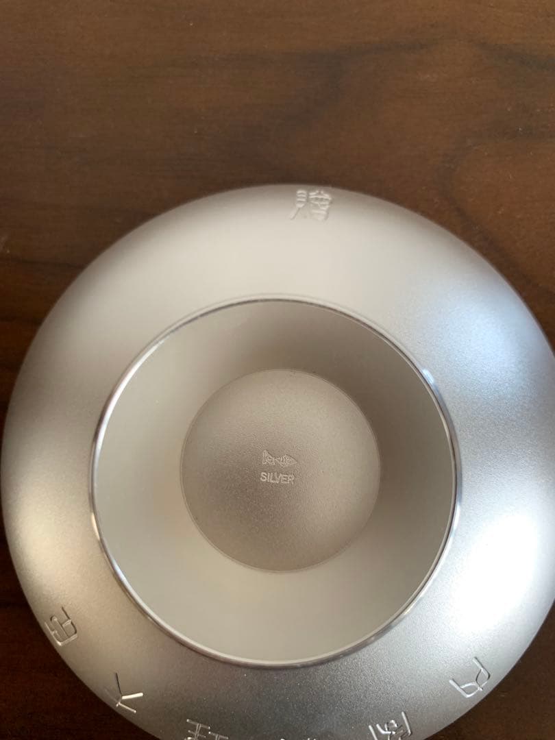 [美品]銀杯　内閣総理大臣　贈　造幣局製 純銀製　刻印　136.9グラム　木箱