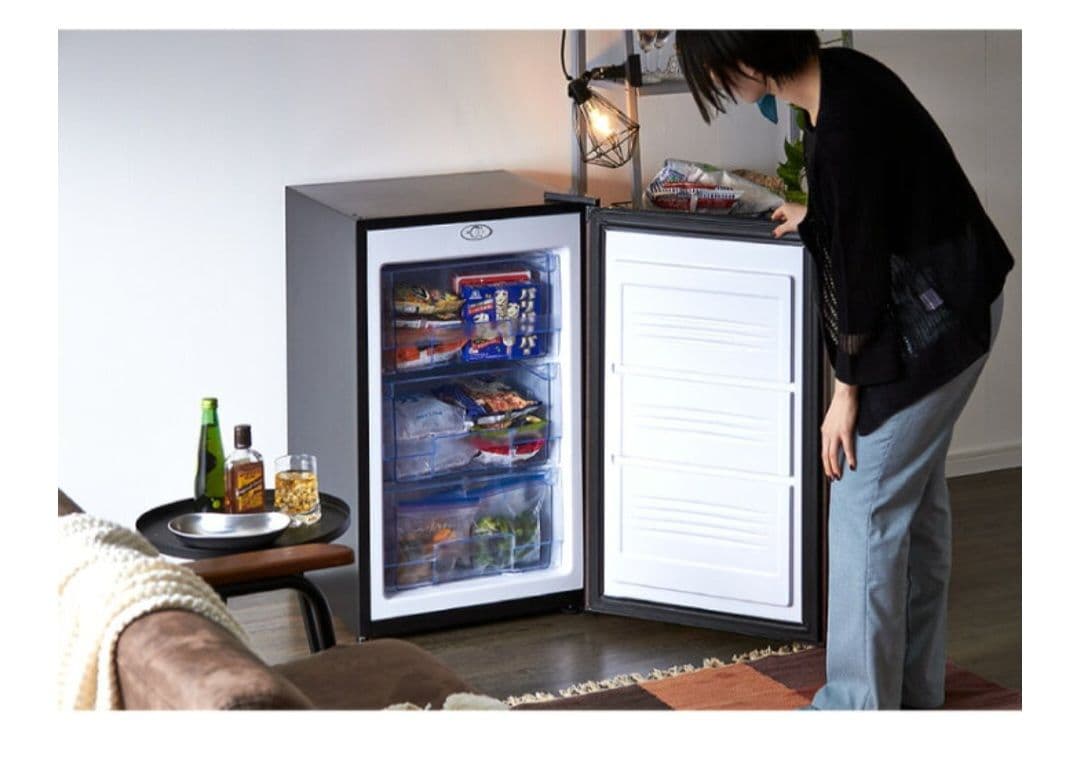 クーマ様2023年製88L冷凍庫 SP-88LF1-WD木目調 直冷式