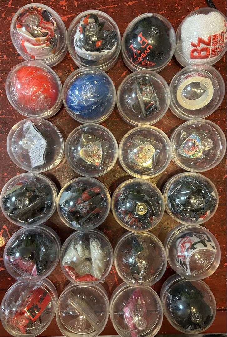 B'zガチャ12月7日東京公演コンプリート B'zガチャ12月7日東京公演コンプリート B'z東京ドーム公演、ガチャ