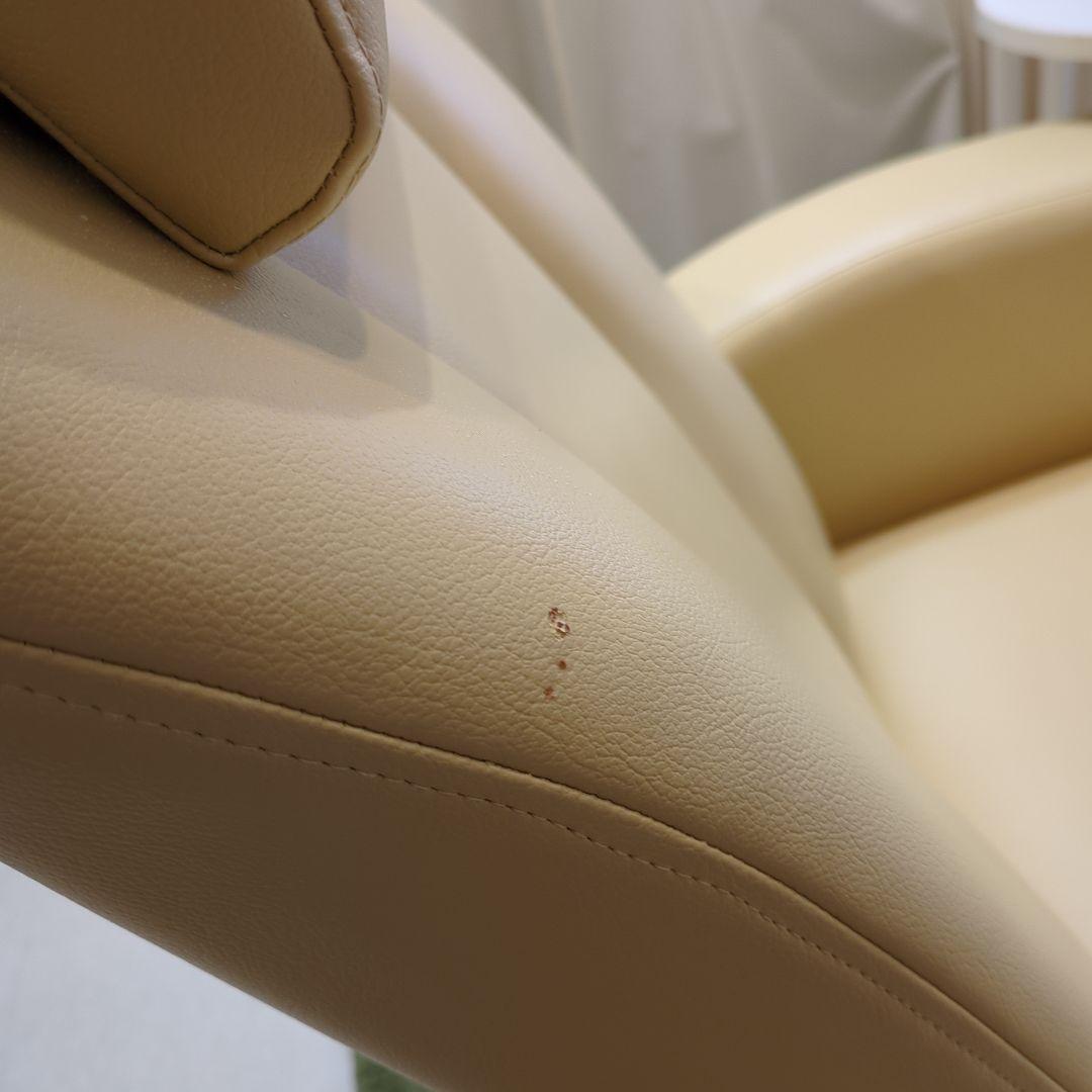 中古美品】タカラベルモント REINE IIl エステ ネイル用ソファ ベッド