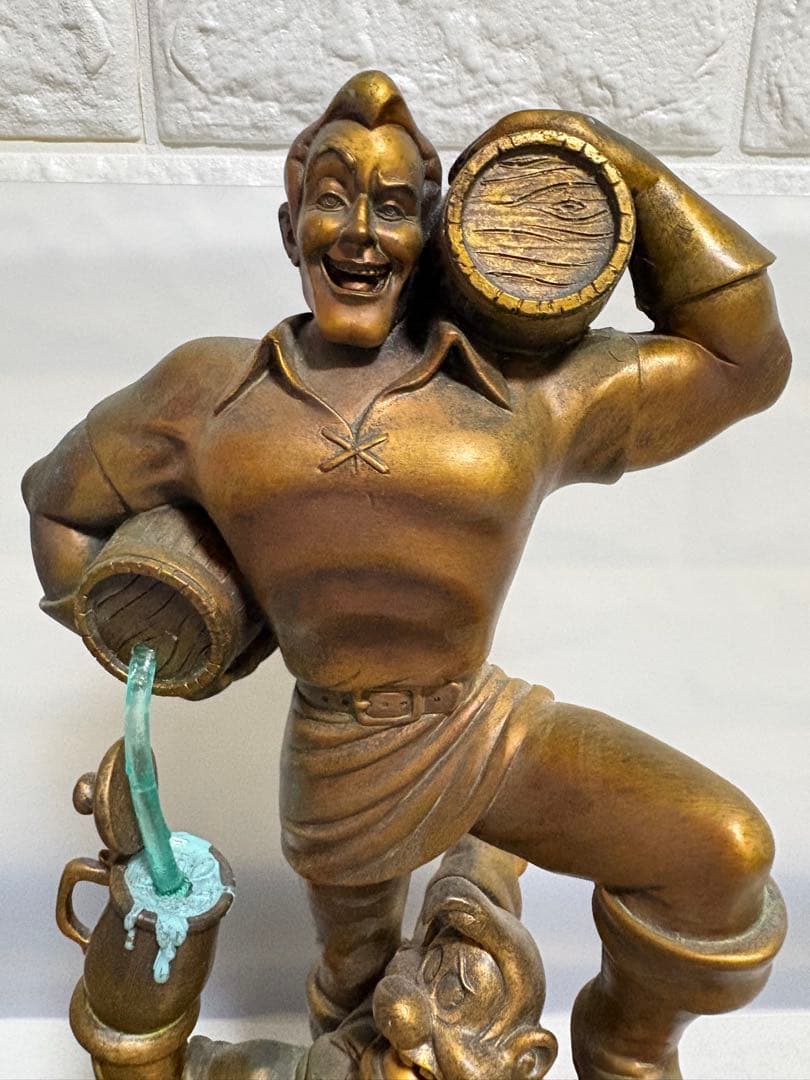 ミ*ク様 美女と野獣 ガストン＆ル・フウ フィギュア 銅像 訳あり